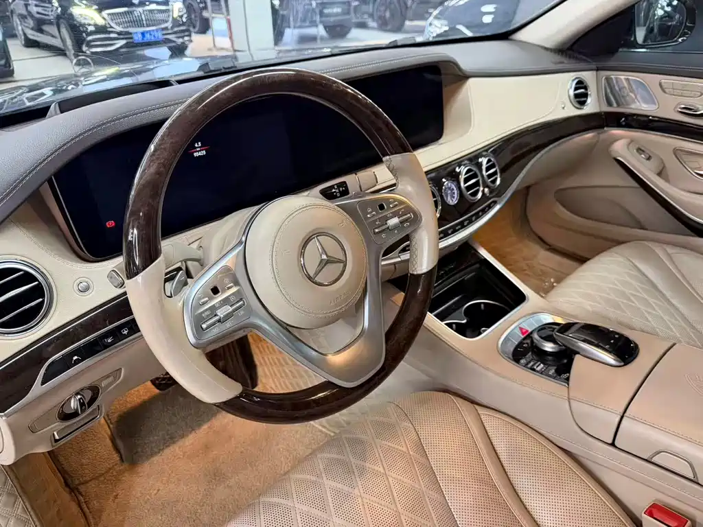 Mercedes-Benz S-Class — миниатюра 3