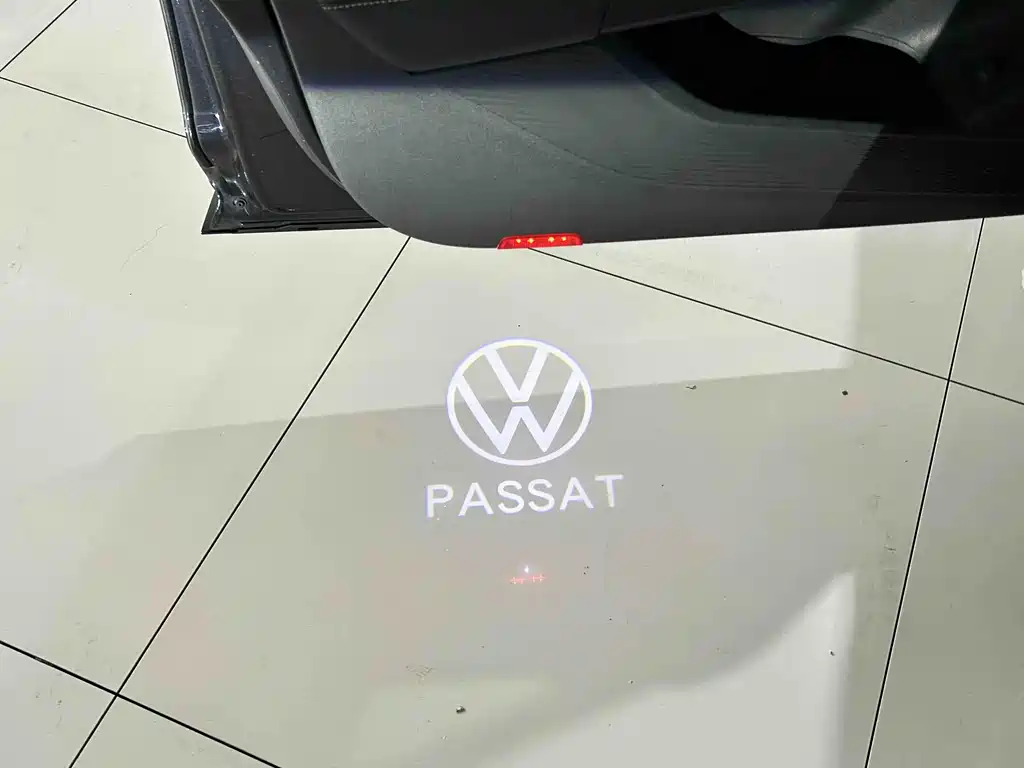 Volkswagen Passat 2024 380TSI Elite
