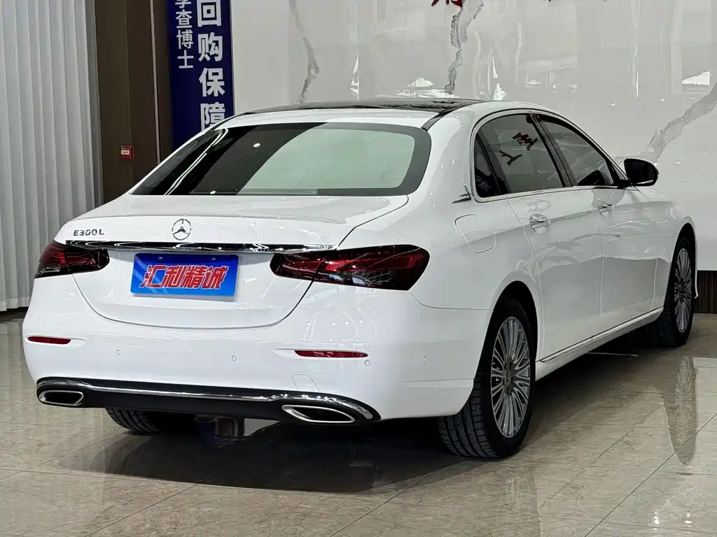 Mercedes-Benz E-Class — миниатюра 6