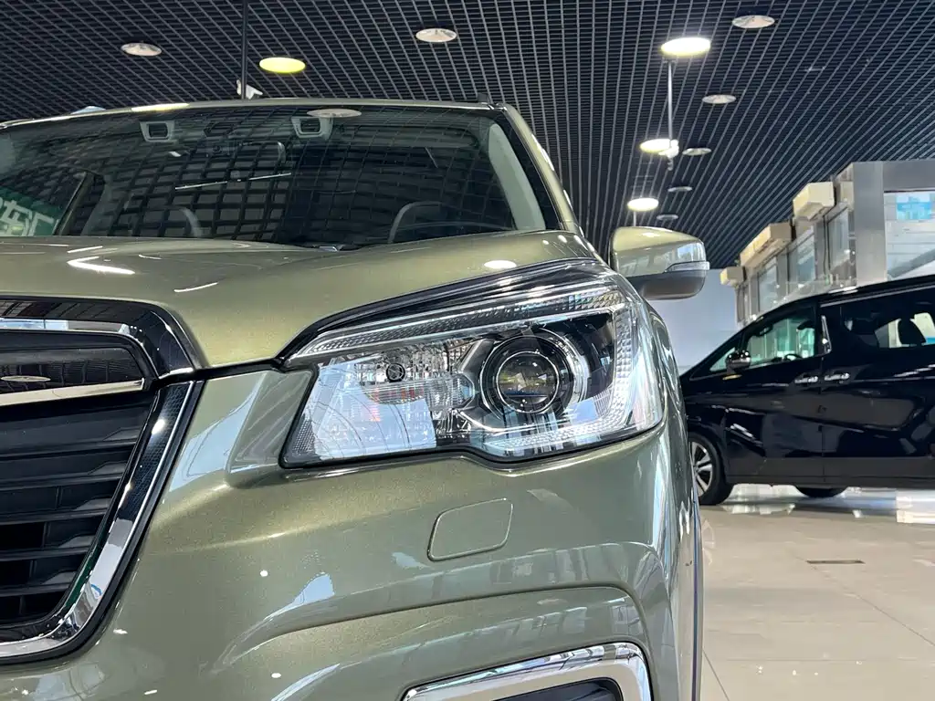 Subaru Forester 2019 2.0i Luxury EyeSight