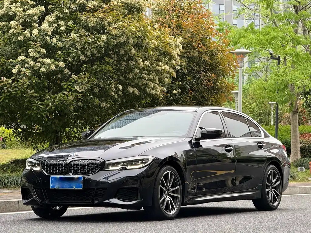 BMW 3 Series 2021