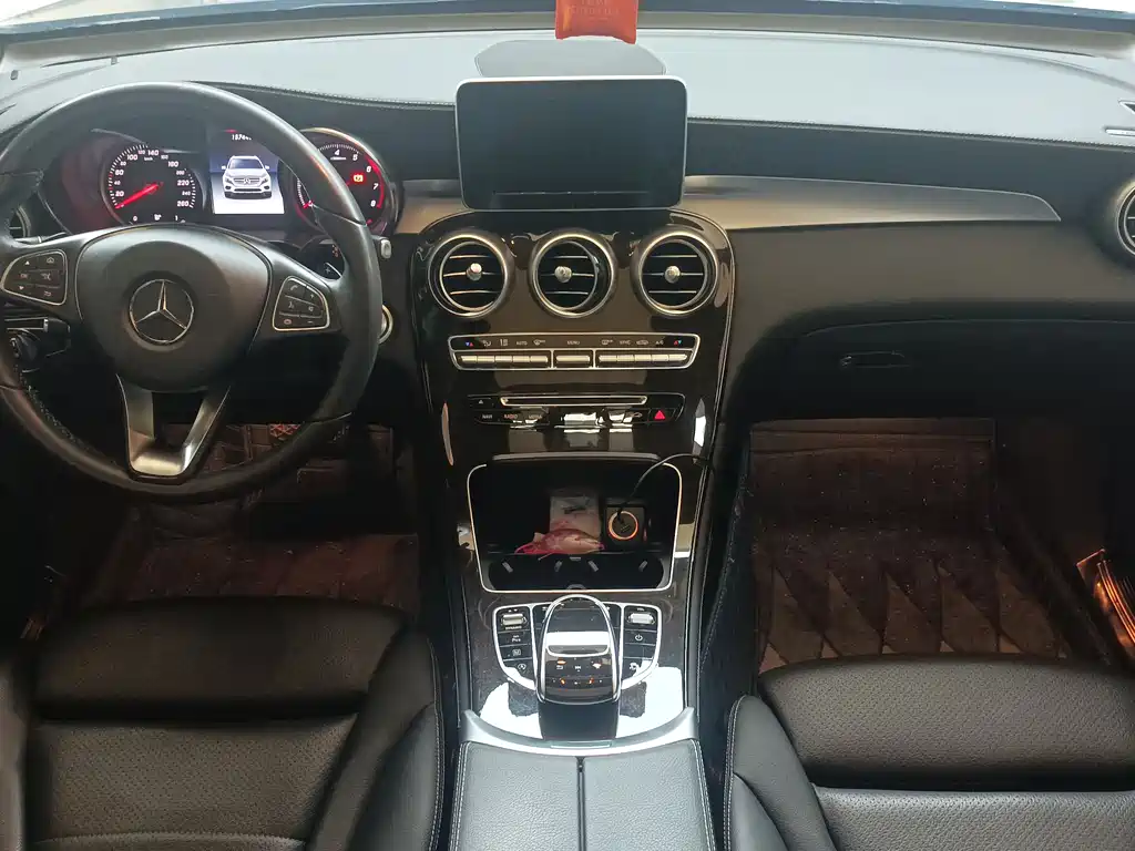 Mercedes-Benz GLC 2018 GLC 260 4MATIC