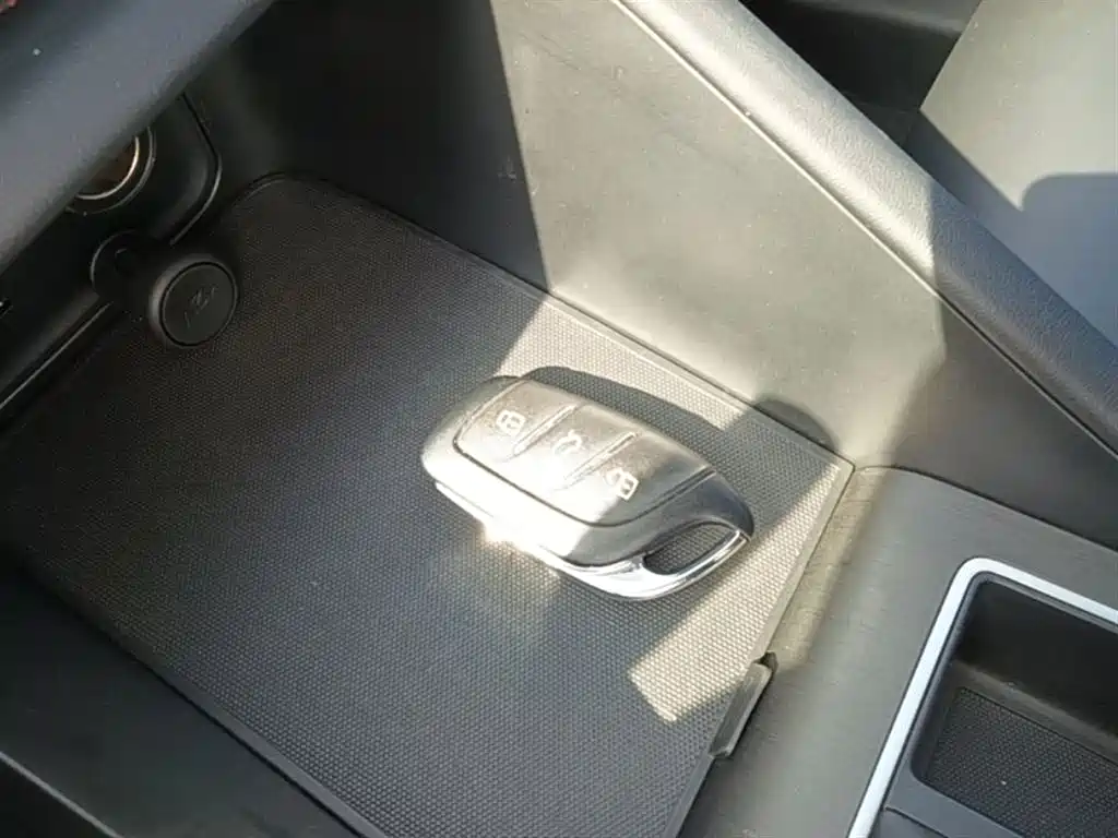 Roewe i5 2023 1.5L CVT