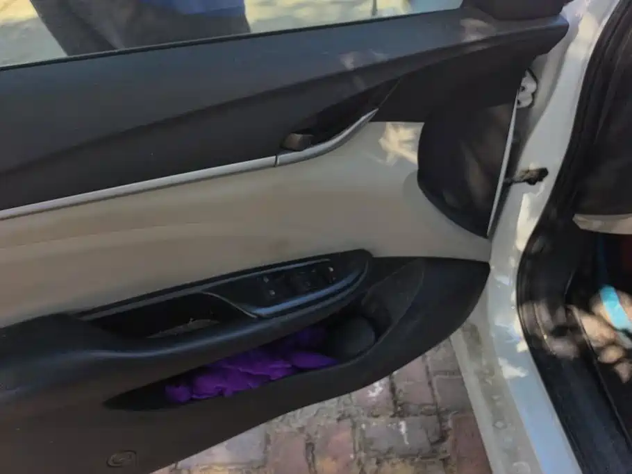 Buick Excelle — миниатюра 7