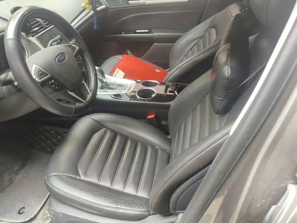 Ford Mondeo — миниатюра 12