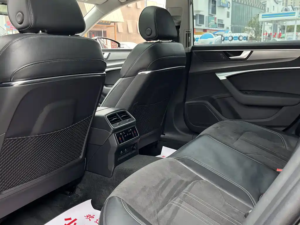 Audi A7L — миниатюра 14