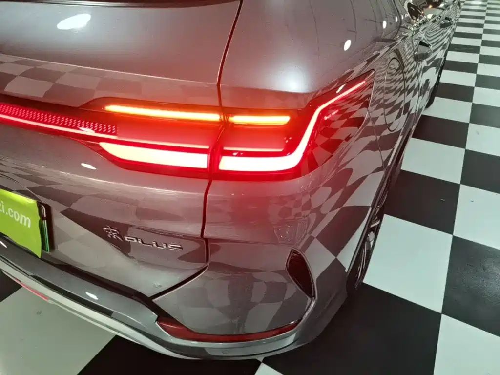BYD PLUS New Energy — миниатюра 8