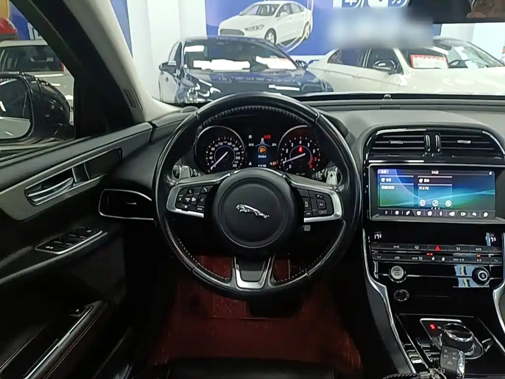 Jaguar XEL — миниатюра 11