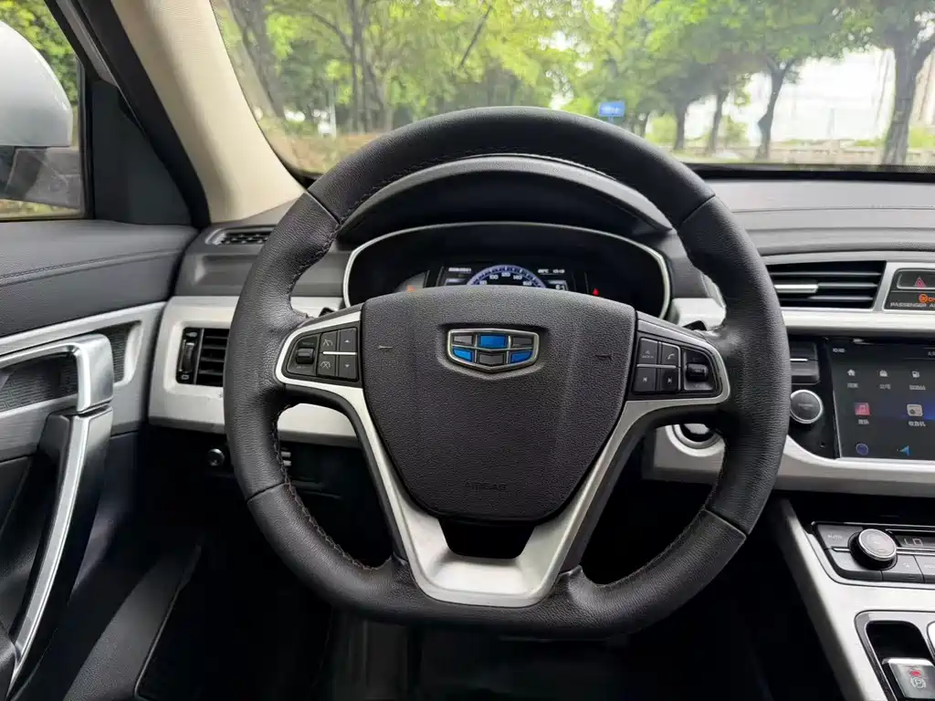 Geely Boyue — миниатюра 12