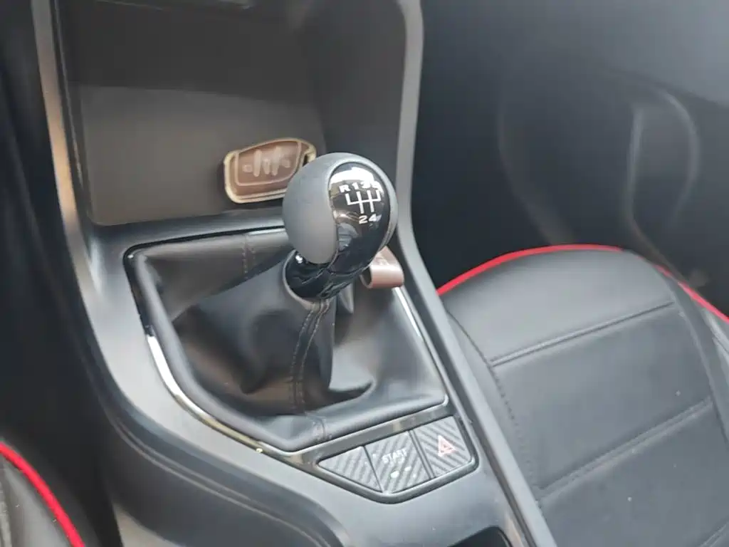 Roewe i5 — миниатюра 14