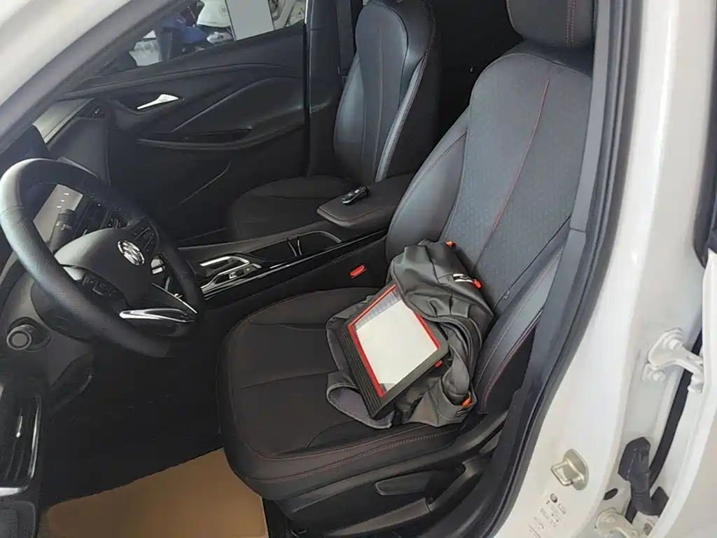 Buick Verano — миниатюра 15
