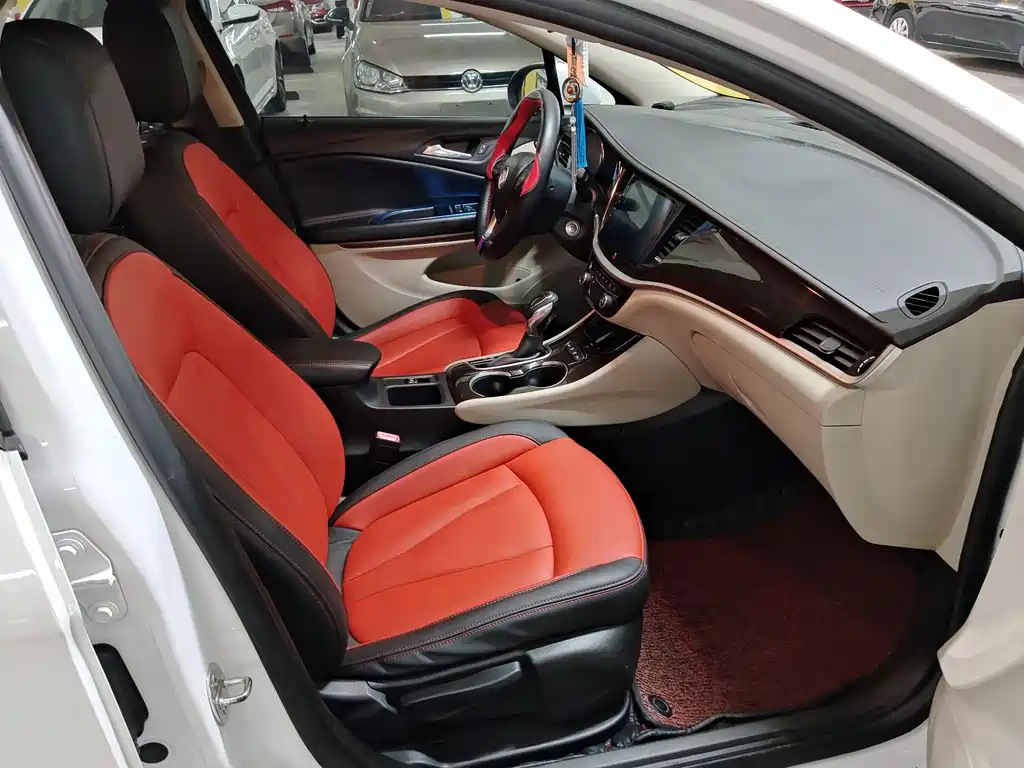 Buick Verano — миниатюра 10
