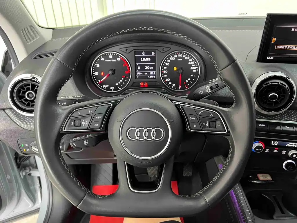Audi Q2L — миниатюра 11