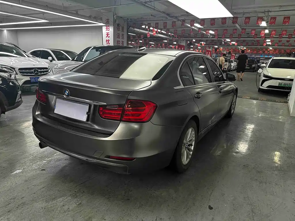 BMW 3 Series — миниатюра 11
