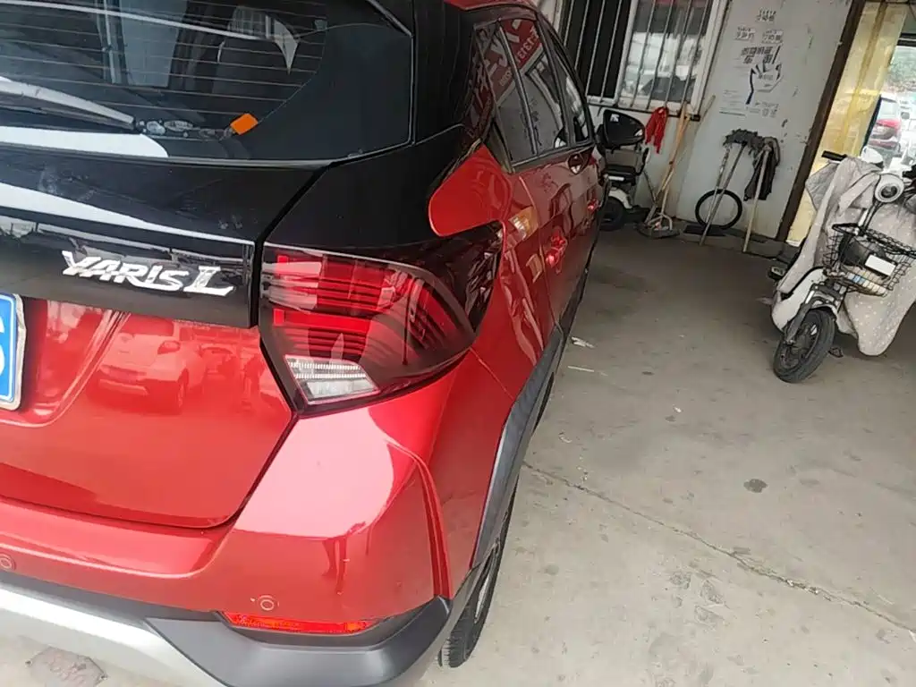 Toyota Yaris L — миниатюра 8
