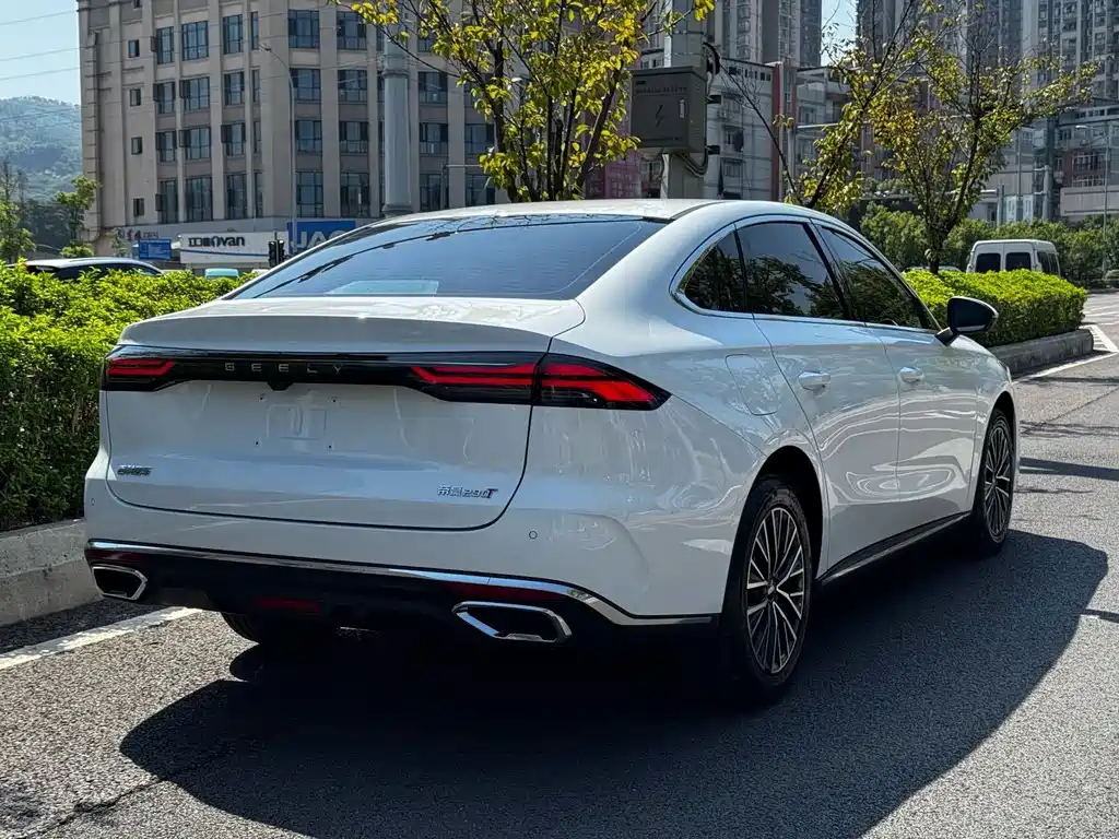 Geely Emgrand — миниатюра 24