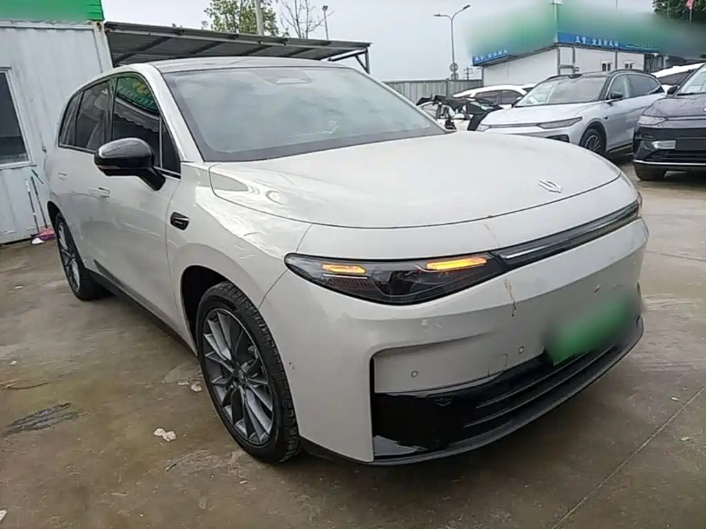 Leapmotor Leapmotor C10 — миниатюра 4