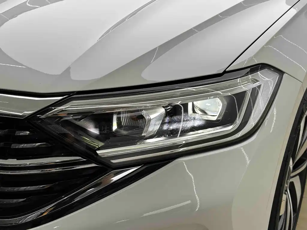 Volkswagen Sagitar — миниатюра 15