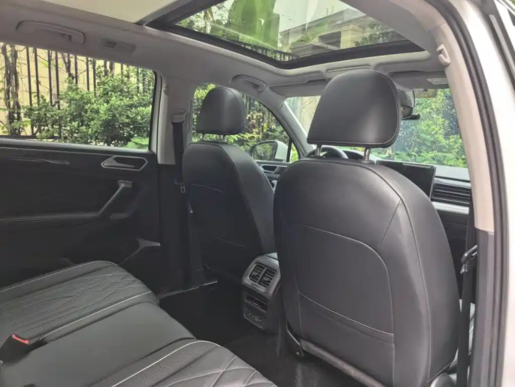 Volkswagen Tiguan L — миниатюра 7