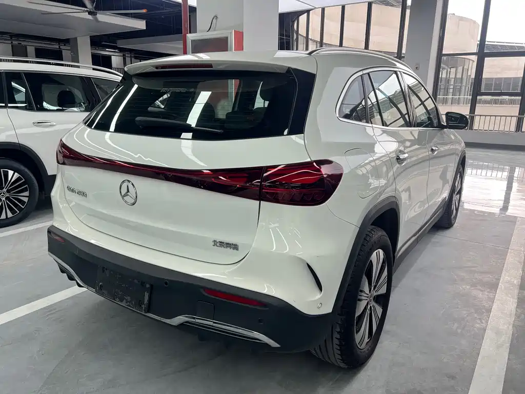 Mercedes-Benz EQA — миниатюра 11