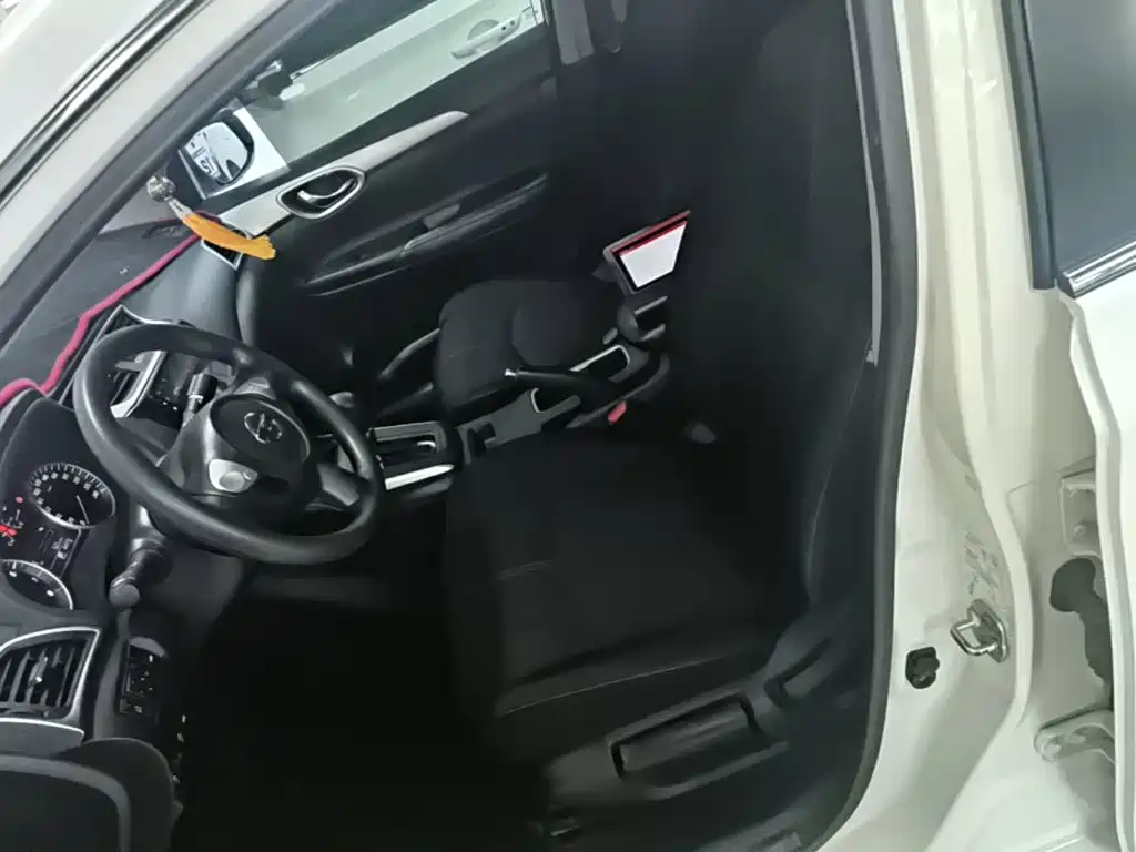 Nissan Sylphy — миниатюра 15