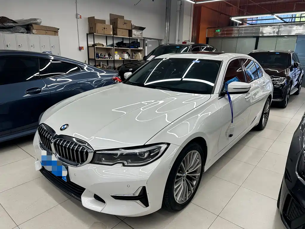 BMW 3 Series 2021