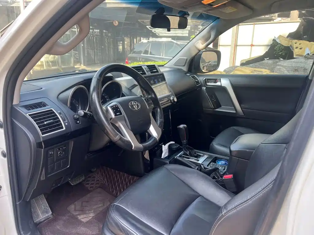 Toyota Prado — миниатюра 7