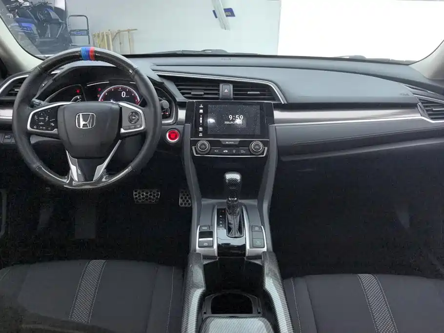Honda Civic — миниатюра 12