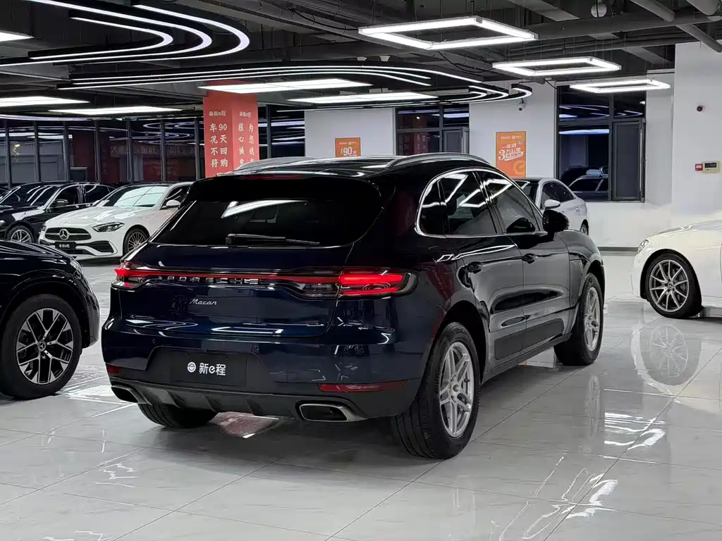 Porsche Macan — миниатюра 3