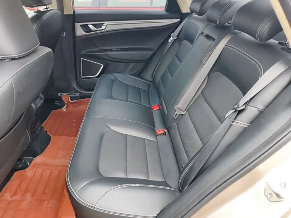 Geely Emgrand GL — миниатюра 17