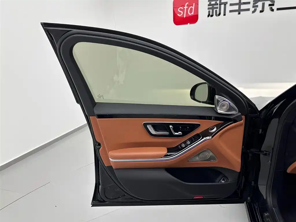 MERCEDES-BENZ S CLASS