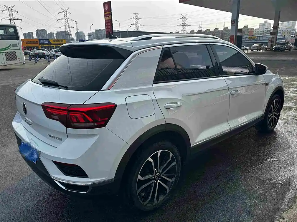 Volkswagen T-Roc — миниатюра 18