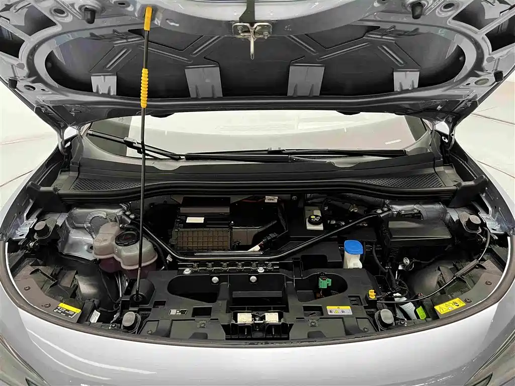 Volkswagen ID.4 X — миниатюра 4