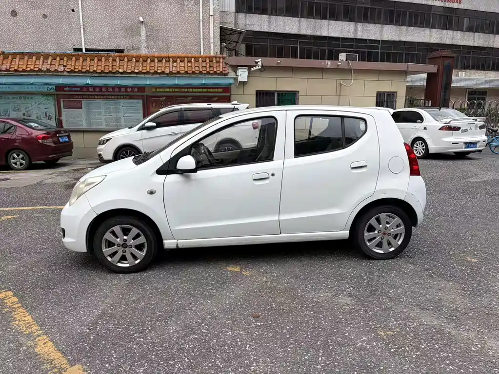 Suzuki Alto — миниатюра 8