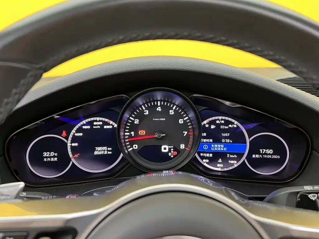 Porsche Cayenne — миниатюра 28