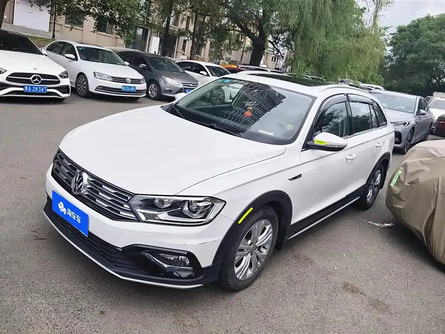 Купить Volkswagen C-Trek
