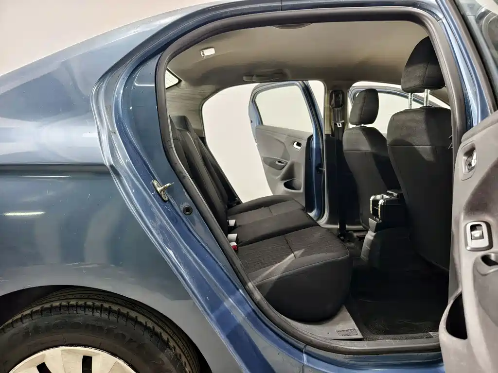 Citroen Elysee — миниатюра 15