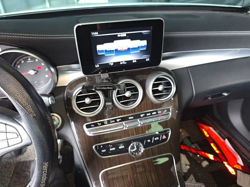 Mercedes-Benz C-Class — миниатюра 18