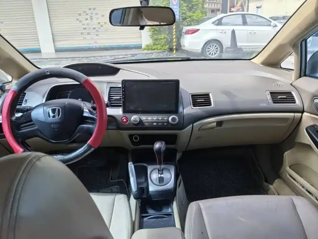 Honda Civic — миниатюра 6