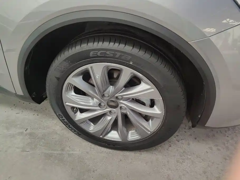 Geely Jia Ji — миниатюра 6