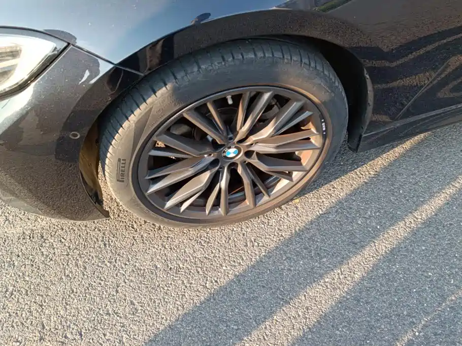 BMW 3 Series — миниатюра 6