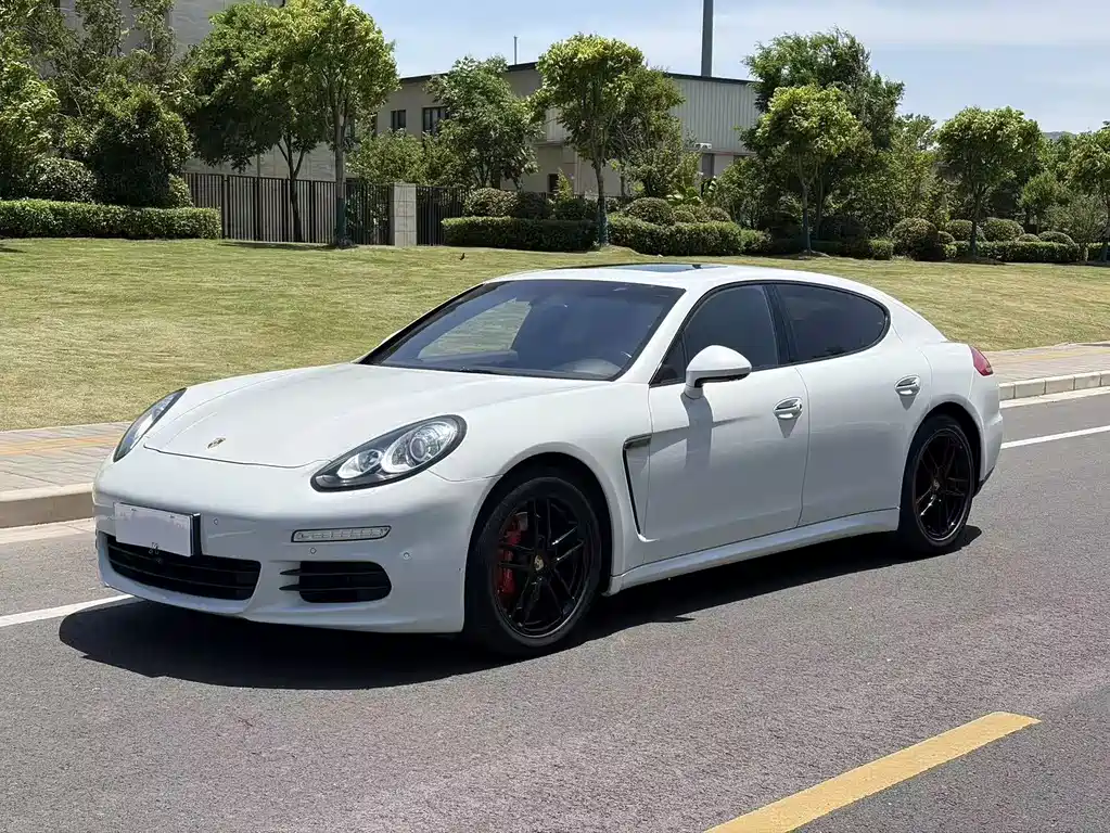 Porsche Panamera 2016