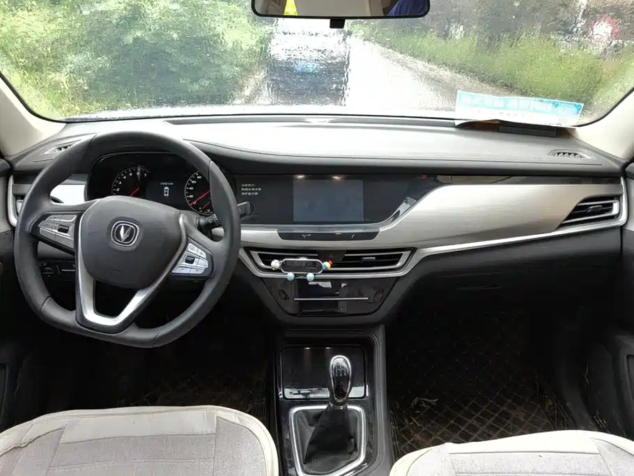 Changan CS35PLUS — миниатюра 12