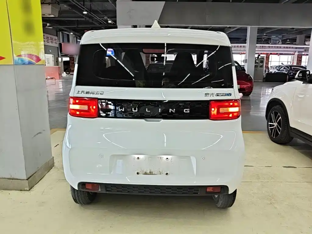 Wuling MINIEV — миниатюра 6