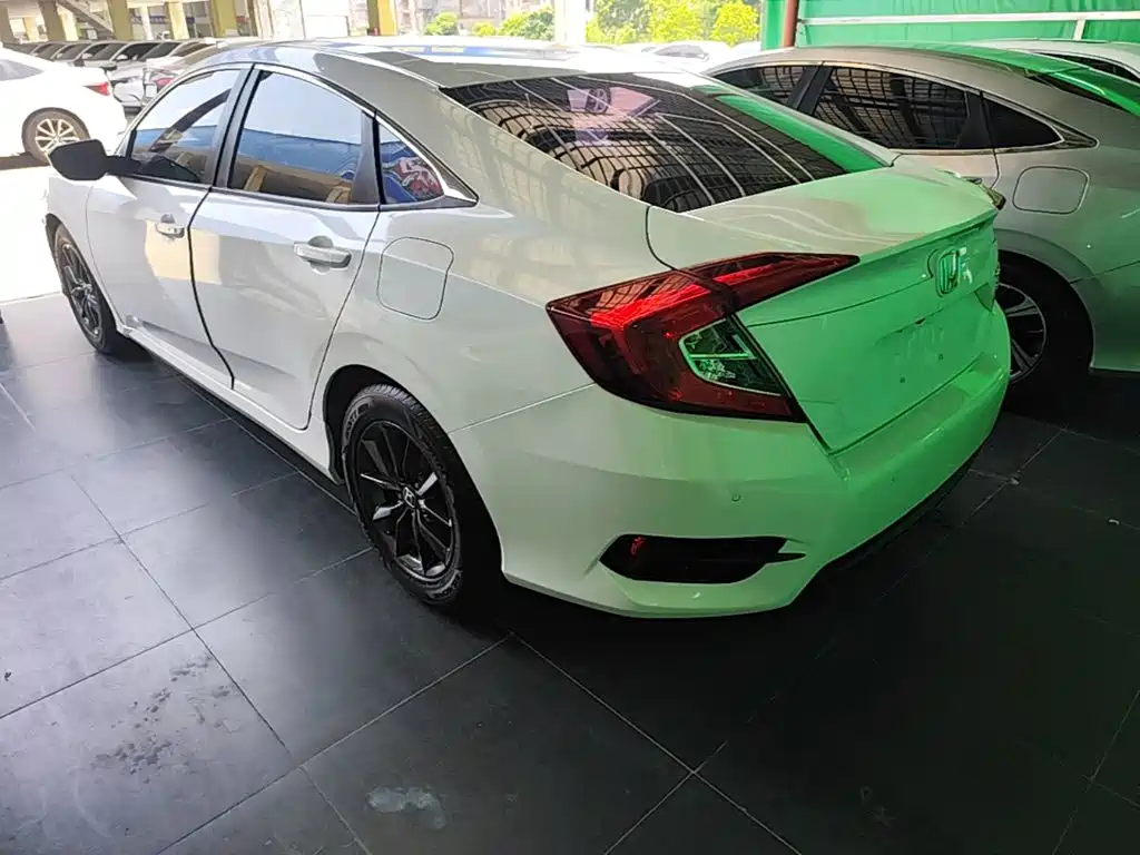 Honda Civic 2019 220TURBO CVT VI