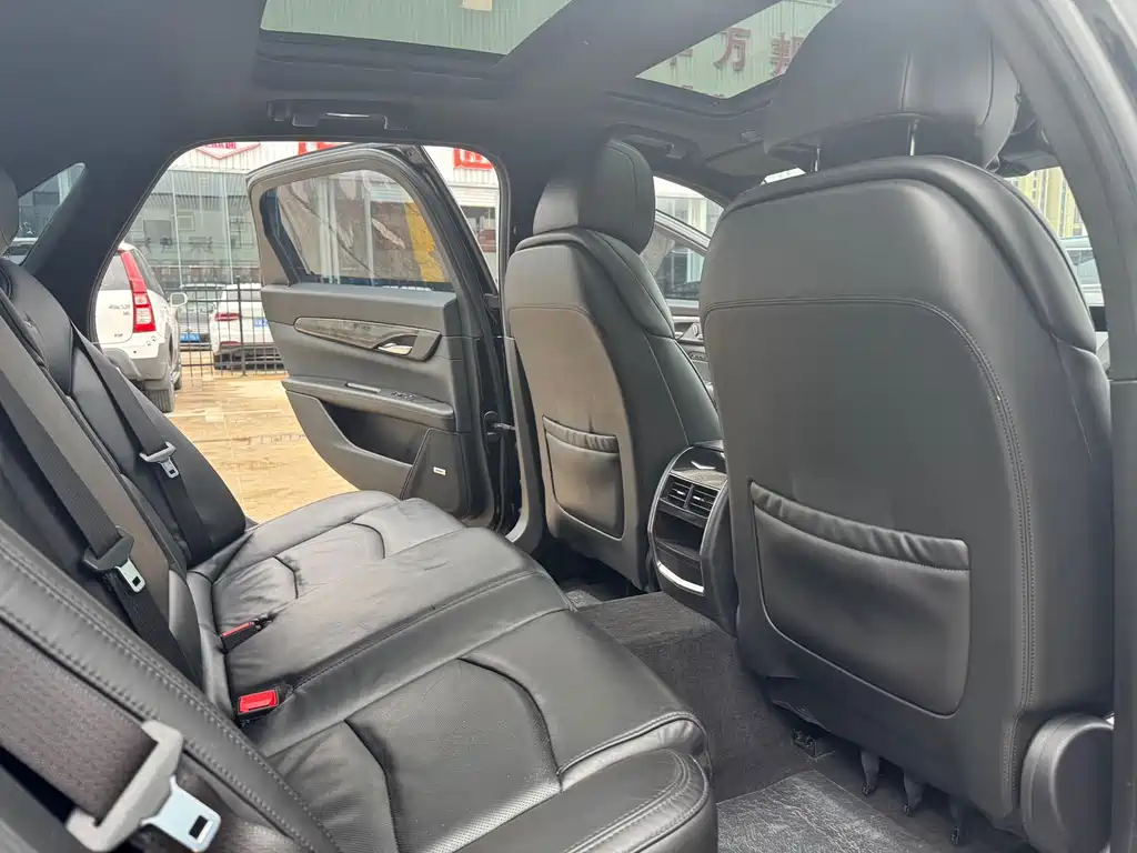 Cadillac CT6 — миниатюра 12