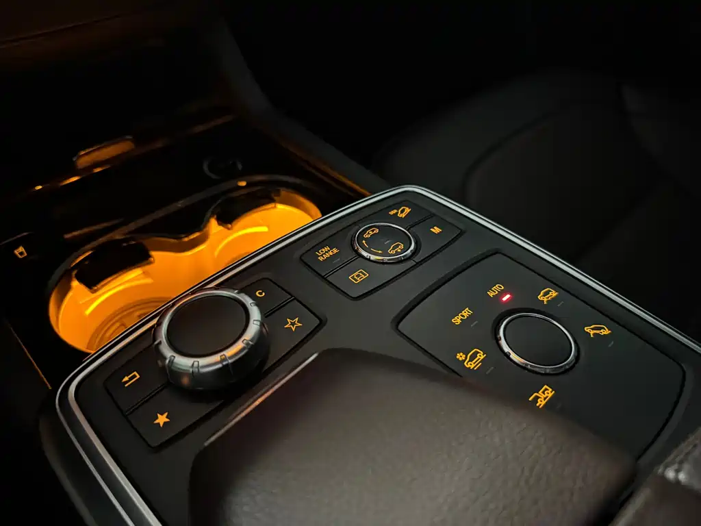 Mercedes-Benz M-Class — миниатюра 27
