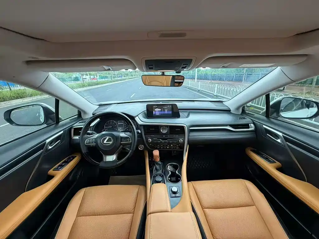Lexus RX — миниатюра 5