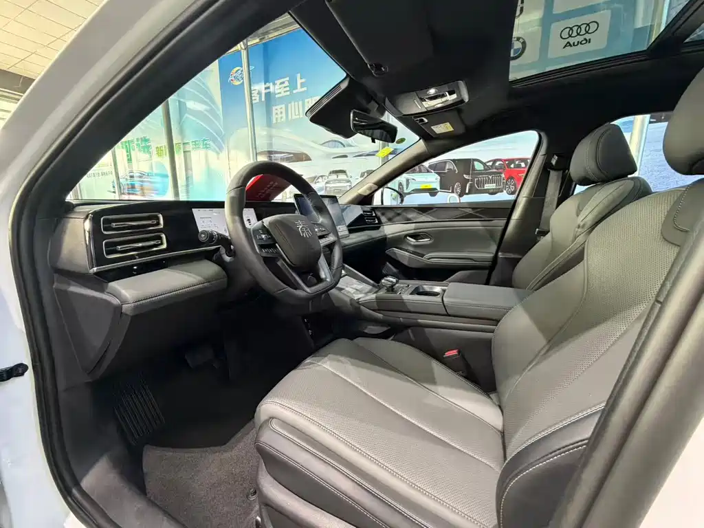 BYD Qin L — миниатюра 4