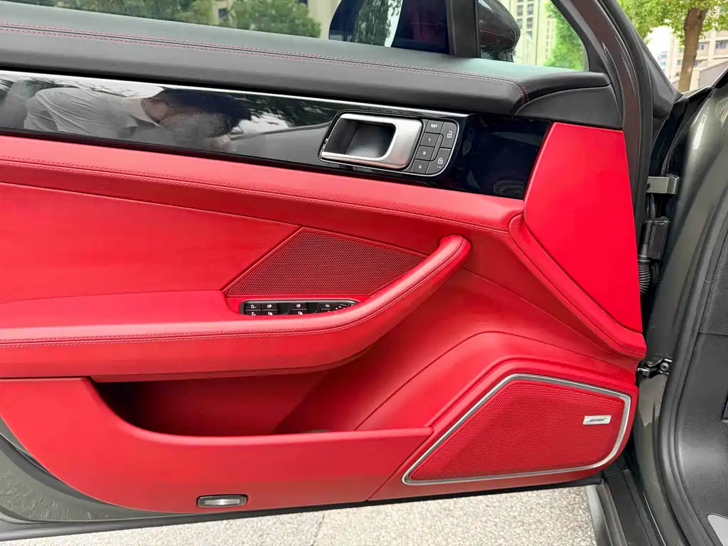 Porsche Panamera — миниатюра 4
